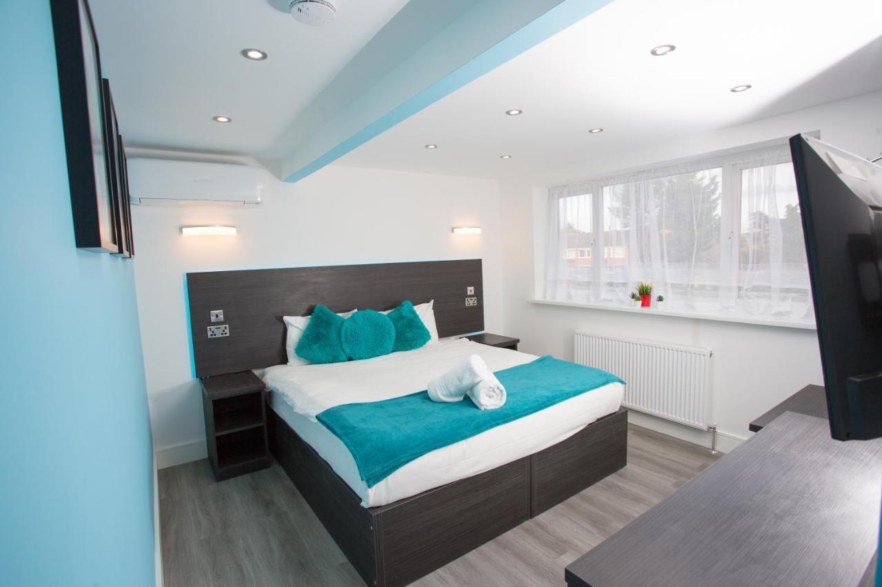 Legoland Heathrow Windsor Apartment Hotel Slough Exterior foto